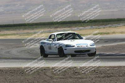 media/Jun-01-2024-CalClub SCCA (Sat) [[0aa0dc4a91]]/Group 3/Race/